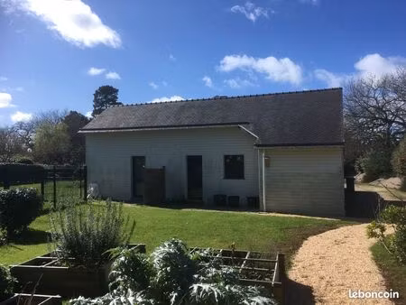 maisonnette meublée cosy pour saisonnier avec terrasse sur jardin et stationnement