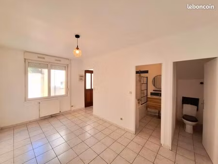 maison 3 pièces de 50 m² – centre-ville  au calme