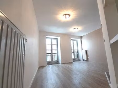 très joli t2 récent et lumineux