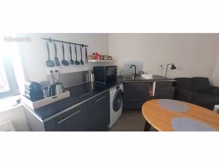 charmant 2 pièces meublé centre trévoux