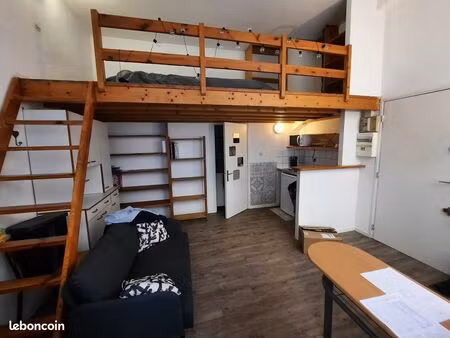 studio 120 r colbert ( hypercente de la catho )