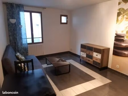 charmant t2 meublé centre ville