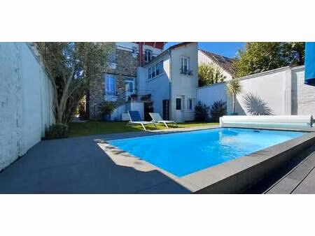 maison avec piscine et terrasse enghien-les-bains (95)