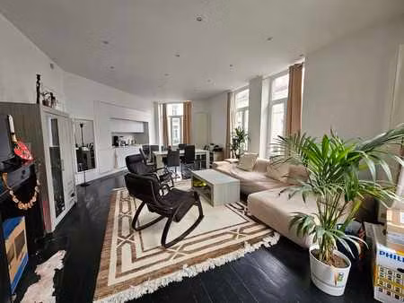 appartement 2 chambres lumineux à saint-gilles