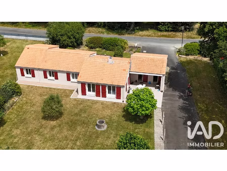 vente maison 8 pièces 151 m² saint-denis-la-chevasse (85170)