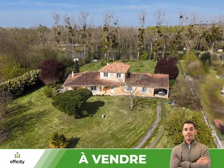 maison 7 pièces - 218 m²