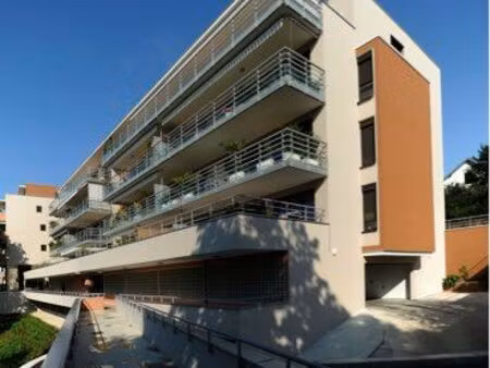 loue t2 / f2 résidence récente