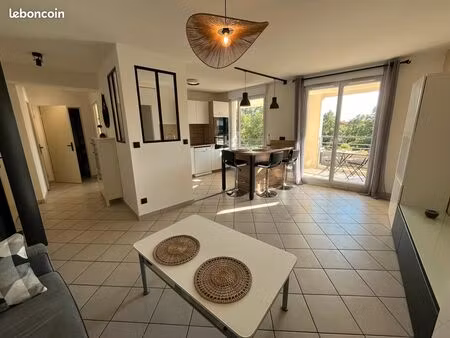 t2 meublé - secteur fort de bron