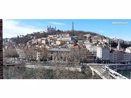 studio meublé lyon 1er - 17m² - calme et vue exceptionnelle