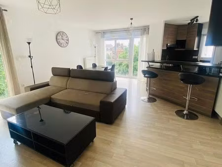 superbe t3 meublé 72m² - lille sébastopol - parking & ascenseur