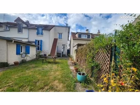 maison de ville 4 pièces 75 m²