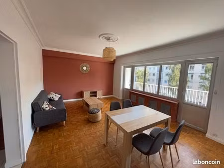 t4 meublé avec balcon et parking disponible dés le 1er juillet