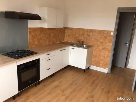 loue appartement 78m² 650 hors charges