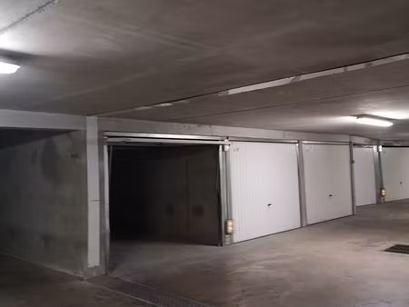 garage à louer
