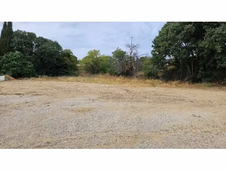 vente terrain 722 m² à cadenet (84160)  219 900 €