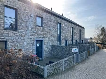 appartement 2 ch  triplex (maison jointive)