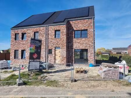 maison neuve jusqu’à 5 ch choix cuisine  salle de bain  sols