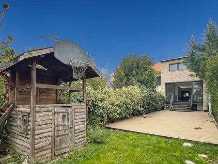 charmante maison au coeur de rosny-sous-bois avec accès facile
