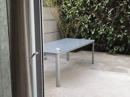 duplex proche des halles à pied 3 chambres  terrasse  garage