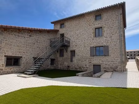 f4 appartement neuf dans maison village