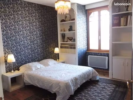 location à la semaine ou au mois/ f3 meublé/ 90m2