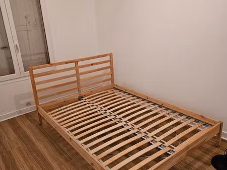 f2 de 51m2 + cour privative ( loyer : 749euros cc)