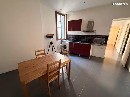 appartement meublé 45 m² – centre-ville cavaillon