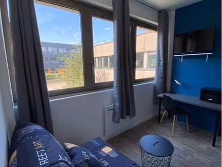 location studio meublé