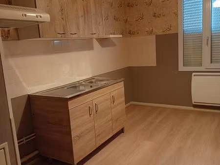 loue appartement à l'année