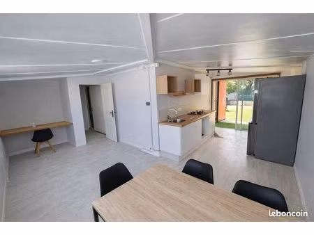 f2 bis en rez de jardin - rivière st-louis