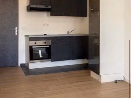 t2 de 33 m² refait à neuf – lumineux et bien situé