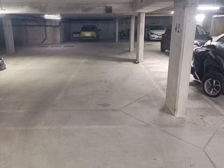 place de parking en ss-s