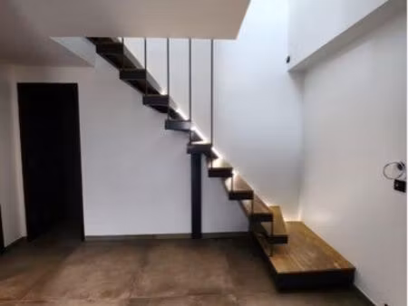 maison familiale spacieuse avec piscine – 148 m² – entièrement meublée