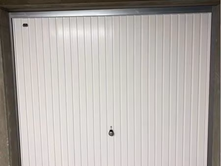 garage à louer secteur hôpital résidence le clos perrier