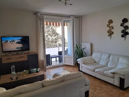 location meublée appartement 3 pièces 64 m² à montelimar (26200)  900 €