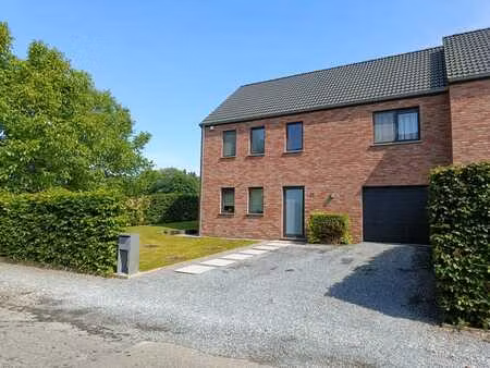 maison 4 ch. à héron  jardin  garage  epc b