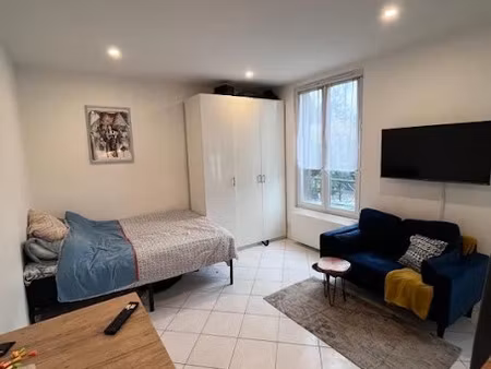 location meublée appartement 1 pièce 21 m² à chatenay-malabry (92290)  800 €