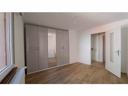 location appartement 2 pièces 57 m² à saverne (67700)  730 €