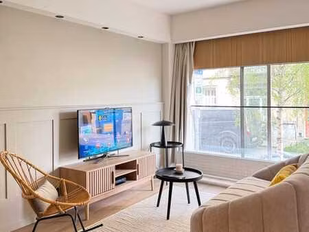 studio rénové – prêt à vivre – quartier brugmann/albert.