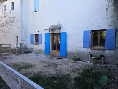 location maison 3 pièces 43 m² à rognes (13840)  796 €