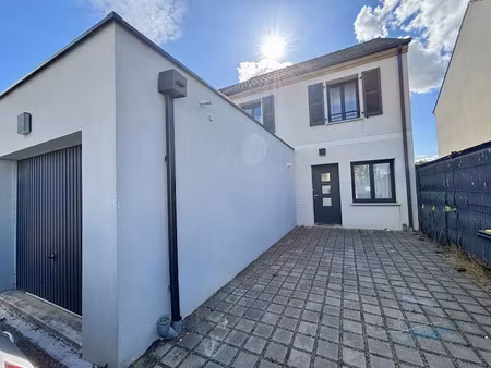 location maison 4 pièces 95 m² à etampes (91150)  1 500 €