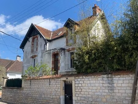 maison 1900  171 m2  5 chambres  secteur creux d enfer chu