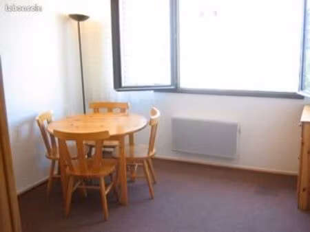 loue studio meublé 26 m2