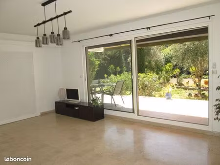 t2/3 cabot residence piscine terrasse et jardin