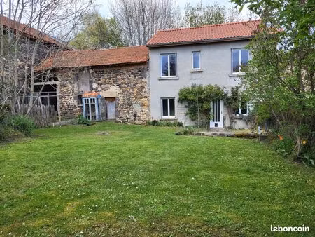 maison t5 sur saint-genès-champanelle