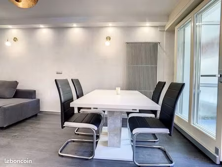 location etudiante 3 pieces centre juan les pins