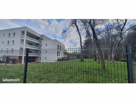 studio 36m2 garage jardin piscine résidence sécurisée