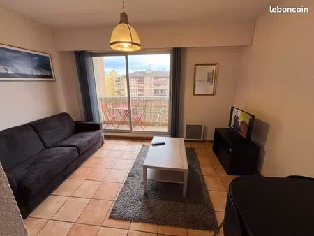 studio meublé vence centre avec terrasse