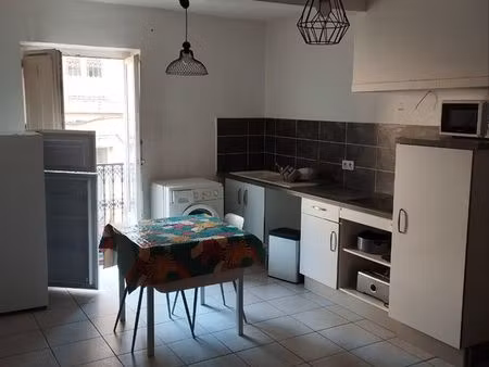 grand studio meublé