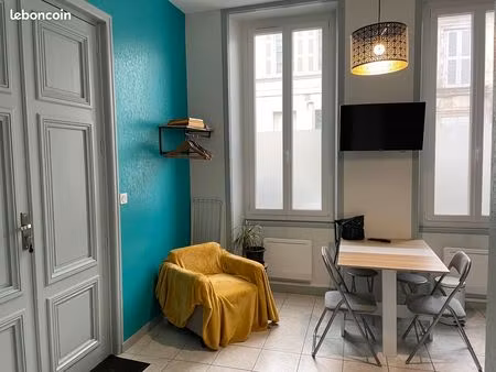 magnifique studio meublé à louer-rochefort (17)
